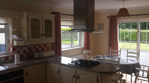 Corrandulla House | Cloonboo Lodge With Tours Sleeps 12
