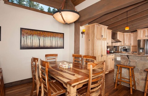 Forest Hills House | Close 2 Town/Lifts! Skiers oasis. 2000 sq Ft patio