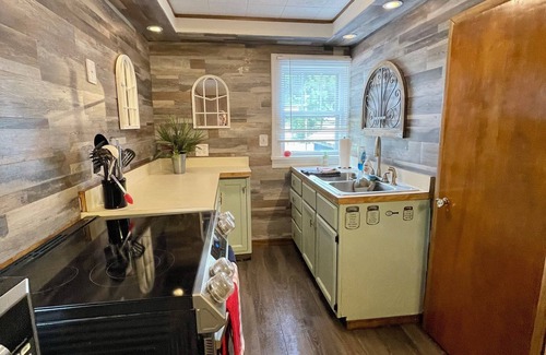 Bluefield House | Close enough for adventure but far enough for a quiet nights sleep