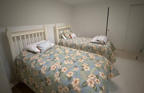 Mews Village House | Close to Beach, new Hot Tub, and on Golf course - patio home on Cape Cod