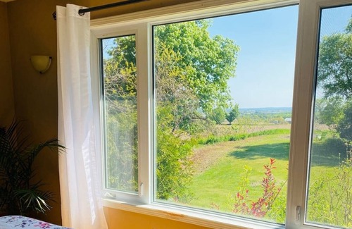 Clearview House | Close to Creemore, Wasaga, Mad River Golf, Blue Mtn!