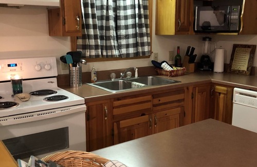 Calico Rock House | Close to everything!