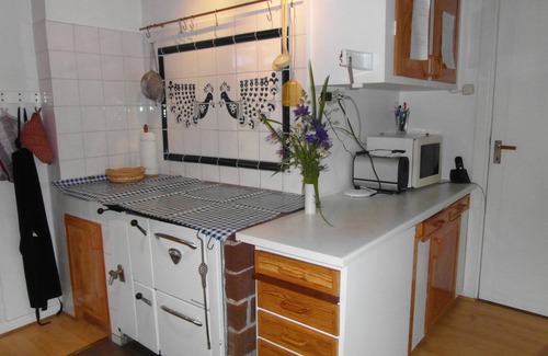 Ryd House | Close to lake Småland: House for up to 8 adults (+2K), sauna, nature & family fun