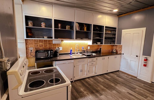 Downtown Apartment | Close to Local Opera House - On the main drag