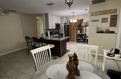 Lake Wales House | Close to major highways 27 and 60,Legoland,bok tower Lakes wales airport Oranges