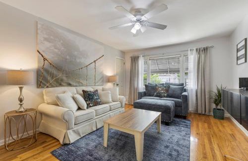 Bloomfield Apartment | Close to NYC | King Bed | Free Parking