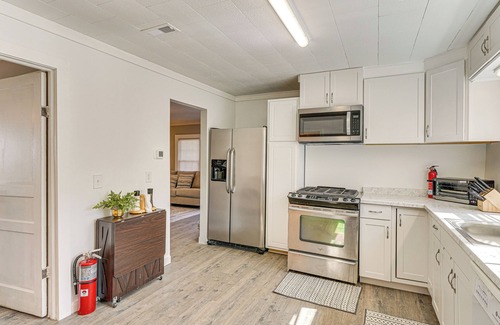 Roxboro House | Close to Shops, Eats & Hospital: Roxboro Retreat