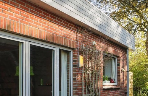 Municipality of Groningen House | Close to the city of Groningen, calm and privacy. Free parking