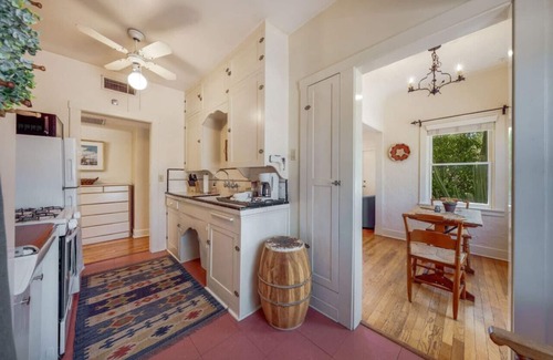 Sam Hughes House | Close to U of A/1 BR 1 BA/Sam Hughes/Patio