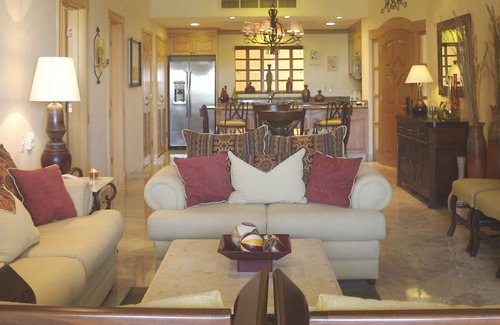 Flamingos Resort | Closest to the Ocean 3rd floor. BradAndJoeyRentals - Villa La Estancia