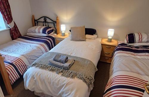 Carlow House | Closh Cottage