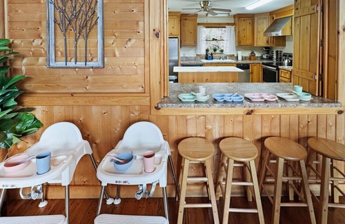 Bryson City Cabin | Cloud Nine Retreat; sleeps 16 | hot tub | gameroom