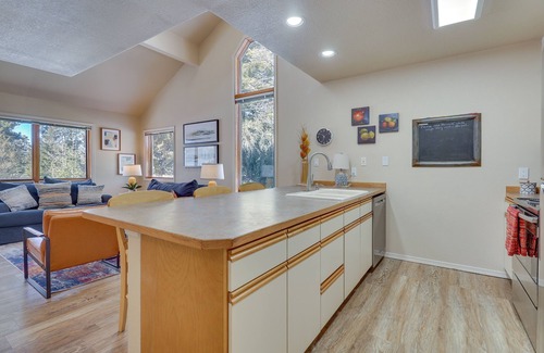 Cloudcroft House | Cloudcroft Vacation Rental ~ 4 Mi to Skiing!