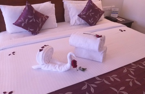 Moolakadai Hotel | Clouds Valley Leisure Hotel
