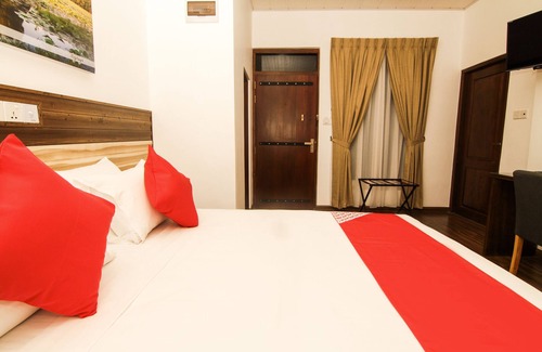 Kotugoda Hotel | Clove Transit Hotel