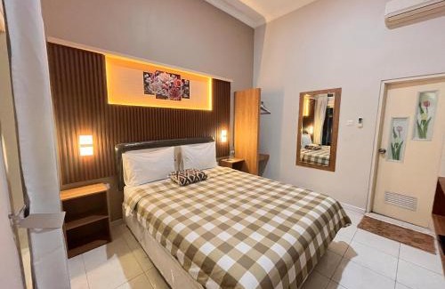 Probolinggo House | Clover Homestay