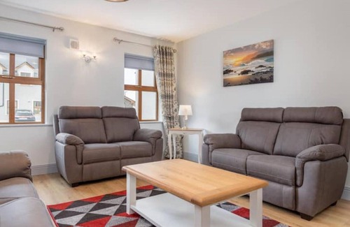 Dingle House | Clover House Dingle: Holiday Home