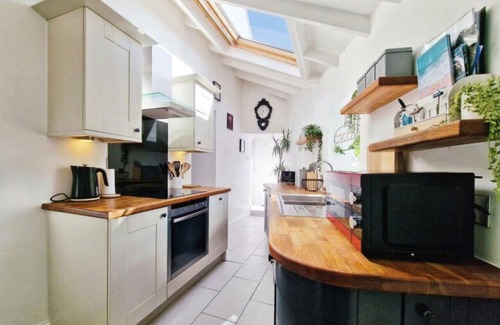 Fairlie House | Clover Neuk - Coorie Doon Stays - Fairlie - The perfect place to relax and get away from it all