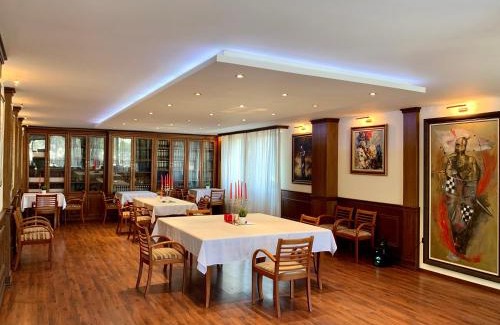 Studentski Grad Hotel | CLUB 2008