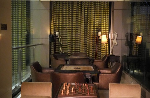 Chembur East Hotel | Club Emerald