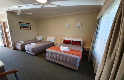 Narrabri Hotel | Club Motor Inn