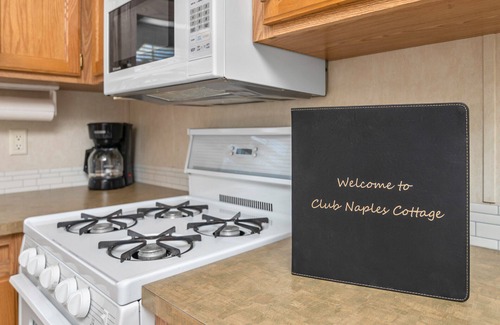 Rural Estates Cottage | Club Naples Cottage - Cozy Private Home 10 Minutes from the Beach!