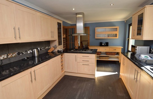 Innellan Villa | Clydeside Villa -A stunning villa in Dunoon overlooking the Firth of Clyde sleeps 10-Pet Friendly