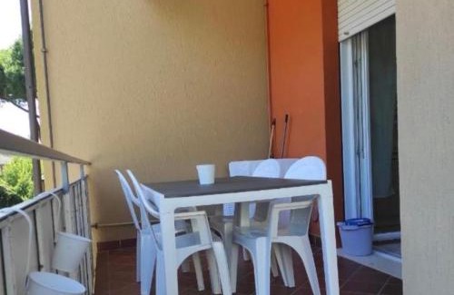 Zadina Pineta Apartment | CN001 - Cesenatico, bilocale con balcone e aria condizionata