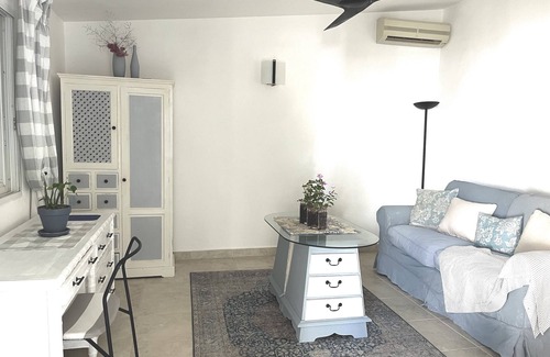 Les Terres Basses Cottage | Cottage by the sea.steps from Trout David…