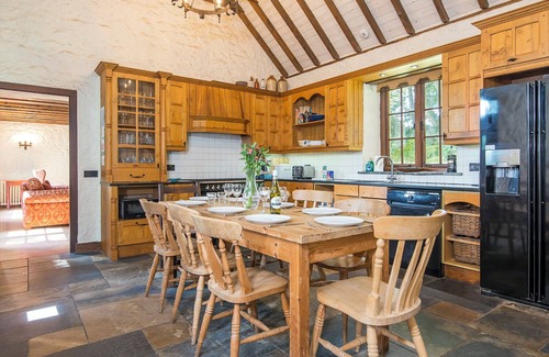 Stackpole Cottage | Coach House, Holiday Cottage Stackpole , Sleeps 8, 4 bedrooms, bathrooms