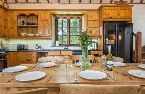 Stackpole Cottage | Coach House, Holiday Cottage Stackpole , Sleeps 8, 4 bedrooms, bathrooms