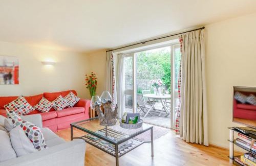 Eye House | Coach House - Uk33307