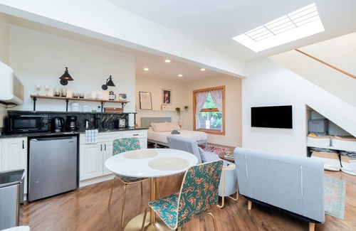 Old Town House | Coach House with Heated Garage and Private Rooftop Deck