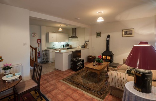Llanfihangel Tal-y-llyn Cottage | Coachman's is an enchanting little getaway perfectly designed for two people