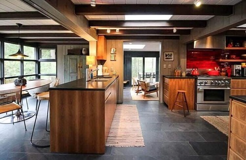 Chichester Cabin | Coal Cabin - Chic MCM near Phoenicia