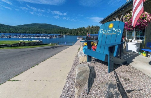 Dover Bay House | Coast Is Clear - Courtyard Beach Bungalow