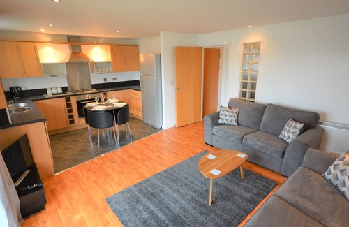 Llanelli Apartment | Coastal Apartments - Wales (Lake View)