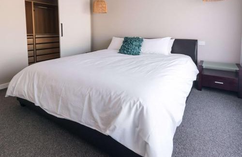 Hawley Beach House | Coastal Bliss Retreat Elegant Beachside Escape at Hawley Beach