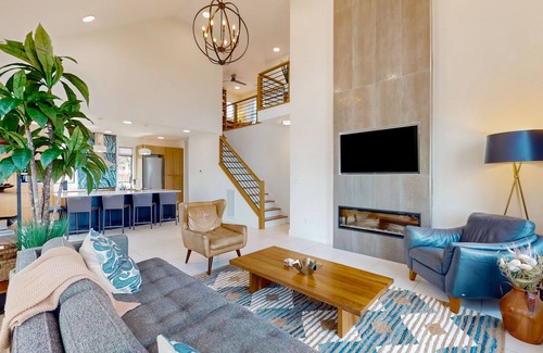 Colington Harbour House | Coastal Bliss Awaits: Serene Retreat in Gated Community, Kill Devil Hills Haven