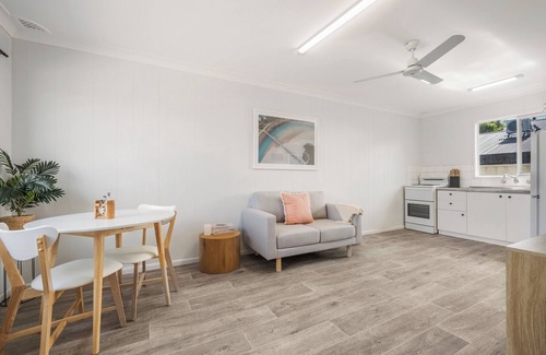 Crescent Head Apartment | Coastal Chic Apartment Only Minutes to the Beach