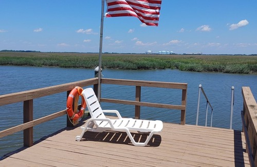 Whitemarsh Island Cottage | COASTAL COTTAGE BOAT DOCK FISH, WHITMARSH IS. SAVANNAH, TYBEE, GOLF NATL PARKS