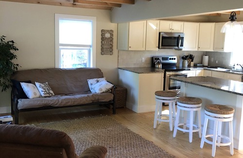 South Kingstown House | Coastal cottage. . Farm and sea