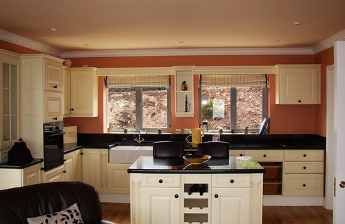 Kells House | Coastal Cottage in Kells near Cahirciveen at the Ring of Kerry, Ireland.