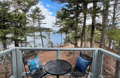 Georgetown Cottage | Coastal cottage on Robinhood Cove-Peaceful waterfront retreat
