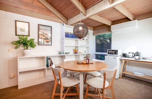 Ocean Grove House | Coastal Couples Retreat