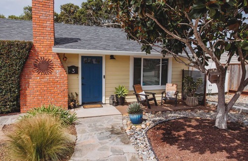 Del Rey Oaks House | Coastal Cul-De-Sac, Centrally Located Monterey Peninsula Home