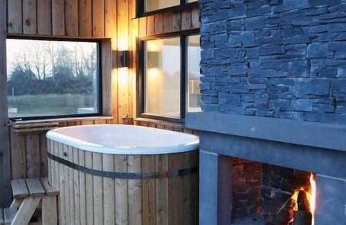 Leven House | Coastal Eco-Lodge with hottub Charleton Estate