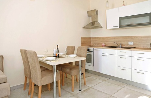 Ljubac Apartment | Coastal Escape in Ljubač