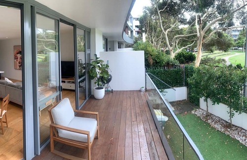 Little Bay Apartment | Coastal Green Living - Short walk to beach, surrounded by parks and golf courses