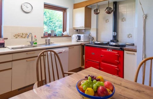 St Ishmaels House | Coastal Haven - Ideal for Skomer Island